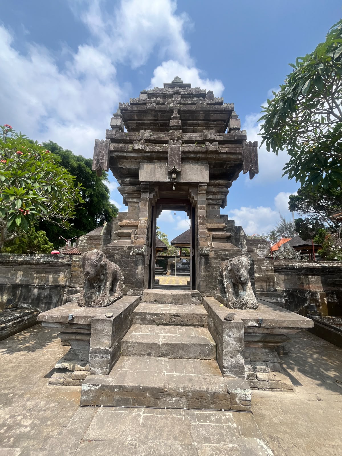 Pura Puseh Ganggangan Canggi